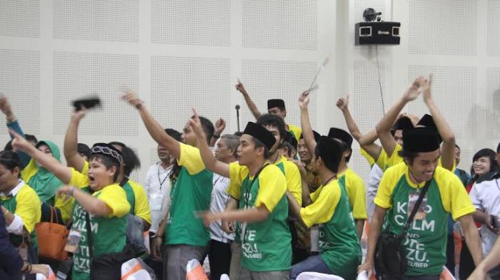 Ini Pendapat Profesor Rustono Tentang Acara Debat Paslon Wali Kota Semarang - yel-pendukung-3_20151124_232944.jpg