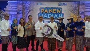 20250614-hadiah-BRI-Kudus.jpg