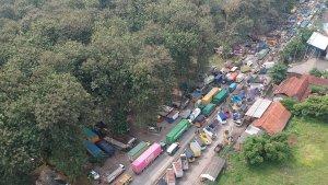 20250620_Ribuan-sopir-truk-memblokade-jalur-nasional-Pantura_1.jpg