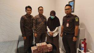 20250710-_-Penyitaan-Uang-Korupsi-Alkes-Dinkes-Karanganyar.jpg