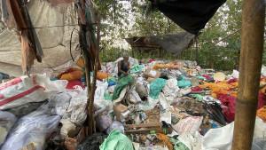 20250804-_-Warga-Pilah-Sampah-TPA-Blondo-Semarang.jpg