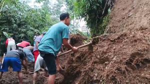 20250804_tanah-longsor.jpg