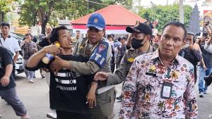 20250805_Inisiator-aksi-unjuk-rasa-kenaikan-tarif-PBB-P2-di-Pati_1.jpg