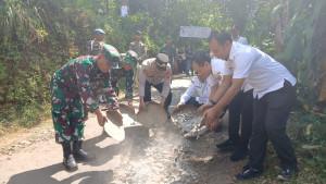 20250810_Sekretaris-Daerah-Kabupaten-Pekalongan-M-Yulian-Akbar-saat-membuka-TMMD_1.jpg
