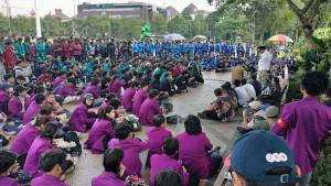 20250901_Aliansi-Gabungan-Mahasiswa-Semarang-Raya-di-DPRD-Jateng_1.jpg