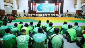 20250909_doa-bersama-ojol-untuk-mendiang-Affan-Kurniawan-di-Kudus_1.jpg