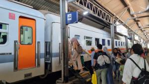 20250910_penumpang-kereta-api.jpg