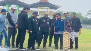 20250915_Bupati-Tegal-Ischak-Maulana-Rohman-monitoring-Running-Track_1.jpg