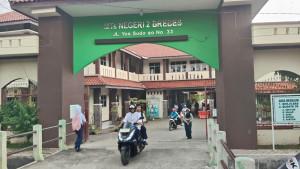 20250916_Surat-orang-tua-tidak-menuntut-bila-keracunan-MBG-di-Brebes_1.jpg