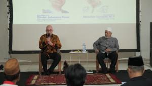 20250917_Penulis-buku-sejarah-asal-Belanda.jpg