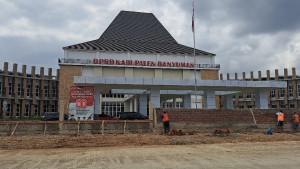 20250921_Tunjangan-DPRD.jpg