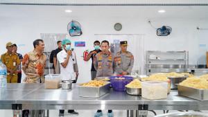 20250923_Kapolri-Jenderal-Listyo-Sigit-Prabowo-cek-capur-SPPG-Pabelan-Semarang_1.jpg