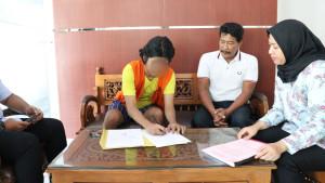 20250924_Jaksa-melakukan-restorative-justice-pencurian-laptop-di-Semarang_1.jpg