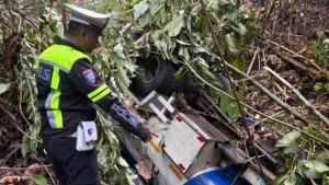 20250924_Truk-terjun-ke-jurang.jpg
