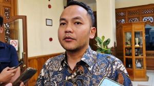 20250925_Wali-Kota-Solo-Respati-Ardi-usulkan-orang-tua-awasi-BGN_1.jpg