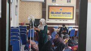 20250926-_-Siswa-Keracunan-Rawat-Inap-di-Puskesmas-Petanahan-Kebumen.jpg