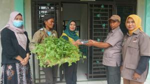 20250928-_-Bantuan-Bibit-Dinperpa-Kota-Pekalongan.jpg