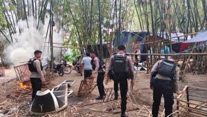 20250928-_-Penggerebekan-Sabung-Ayam-di-Brebes.jpg