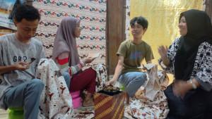 20250929_membatik.jpg