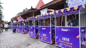 20250930_Pertamina-Cilacap_Bantuan-Gerobak-UMKM.jpg