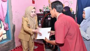 20251001_Bupati-Pekalongan-Fadia-Arafiq-ke-rumah-Aqilah-Ayunda_1.jpg