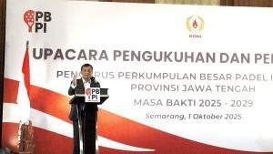 20251001_Gubernur-Jawa-Tengah-Ahmad-Luthfi-mengukuhkan-padel-PBPI_1.jpg
