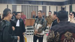 20251003_Awaluddin-Muuri-korupsi-pengadaan-tanah_1.jpg