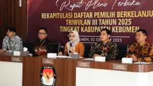 20251003_KPU-Kebumen-menggelar-Rapat-Pleno-Terbuka_1.jpg