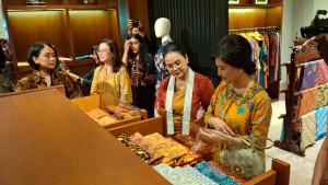 20251003_Wali-Kota-Semarang-Agustina-Wilujeng-Pramestuti-saat-Hari-Batik_1.jpg