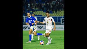 20251005_MENGGIRING-Pemain-sayap-Deltras-Sidoarjo.jpg