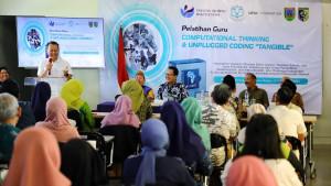 20251005_Pelatihan-Coding-Untuk-Guru.jpg