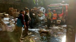 20251006_Para-pedagang-saat-Pasar-Wonogiri-kebakaran_1.jpg
