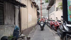 20251008-_-Parkir-di-Jalan-Inspeksi-Sekayu-Semarang.jpg