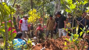 20251009-_-Bongkar-Makam-Bocah-Korban-Perundungan-di-Wonosobo.jpg