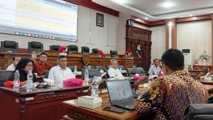 20251009-_-Rapat-Pansus-II-DPRD-Kudus.jpg