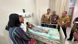 20251010_Pemkab-Klaten_Jenguk-siswa-keracunan.jpg