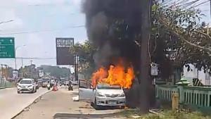 20251010_Sebuah-mobil-Avanza-terbakar-di-Salatiga_1.jpg