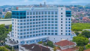 20251013_Grand-Candi-Hotel.jpg