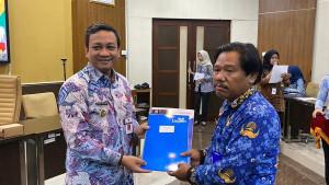 20251016-_-Penyerahan-THT-dan-Tali-Asih-ASN-Pensiun-Pemkot-Pekalongan.jpg