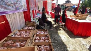 20251016_DIJUAL-LEBIH-MURAH-Sejumlah-telur-ayam-disiapkan.jpg