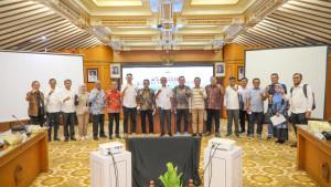 20251016_Sekda-Provinsi-Jateng-Sumarno-sambut-DPRD-Sumbar_1.jpg