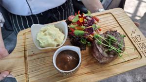 20251016_menu-baru-di-Reztricted-Rooftop-Lounge.jpg