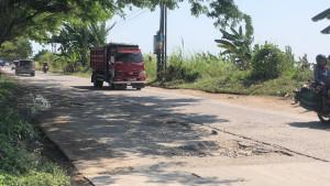 20251017_Jalan-di-Onggorawe-Sayung-Kabupaten-Demak_1.jpg