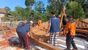 20251019_AMBRUK-Bangunan-Situs-Bale-Panjang.jpg