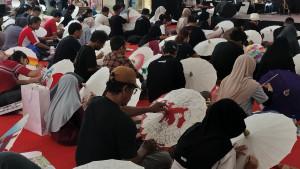 20251019_Lomba-Lukis-Warak-Ngendog-di-Payung-Kertas-Uptownmall-Semarang_1.jpg