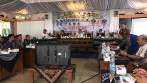 20251021-_-Bupati-Jepara-Witiarso-Utomo-Ngantor-di-Desa-Dongos.jpg
