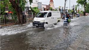 20251022-_-Banjir-Tlogosari-Semarang.jpg