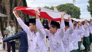 20251022_Kirab-Bendera-Merah-Putih-sepanjang-1-kilometer.jpg