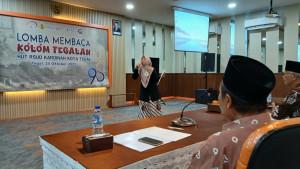 20251025_KOLOM-TEGALAN-Ulfa-Rosiani-saat-membaca-kolom-bahasa-tegalan.jpg