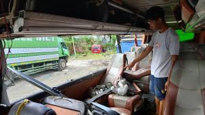 20251026-_-Bangkai-Bus-Pariwisata-Kecelakaan-di-Exit-Tol-Pemalang.jpg